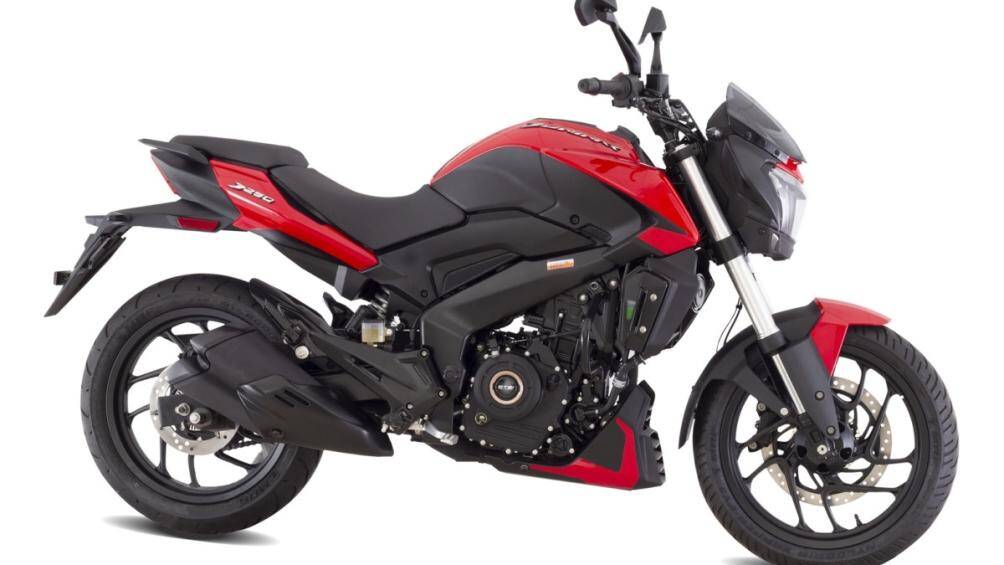 Dominar D250 có ba tùy chọn màu sắc bao gồm Sparkling Black (đen), Racing Red (đỏ) and Citrus Rush (vàng)