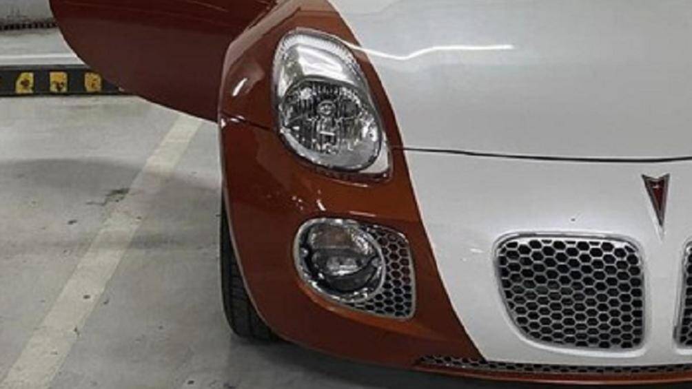 Hiện tại, giá xe Pontiac Solstice 2006 trong bài viết này được rao bán gần 1 tỷ đồng
