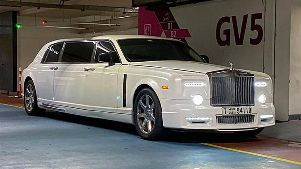 Rolls-Royce Phantom VII siêu sang này được trang bị động cơ V12 dung tích 6.75L, công suất 460 mã lực và mô-men xoắn 720 Nm