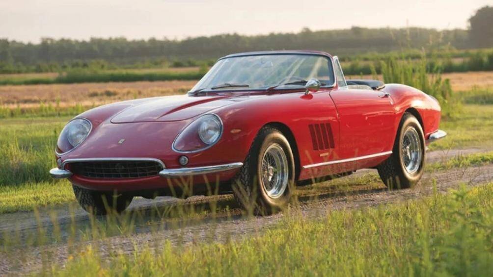 4. Ferrari 275 GTB/4*S NART Spider - 27.5 million USD (645 billion VND)