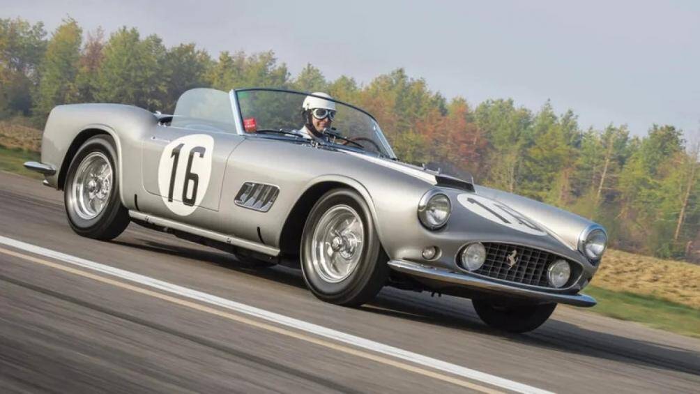 8. Ferrari 250 GT LWB California Spider Competizione - 18.15 million USD (425 billion VND)