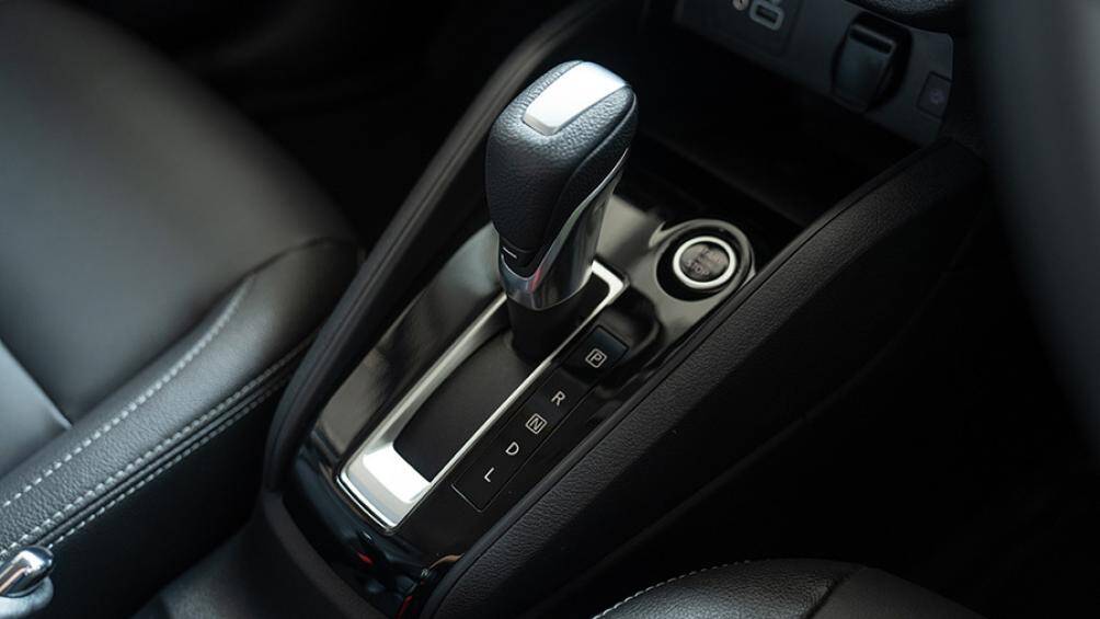 Các bản còn lại vẫn sẽ có cảnh báo va chạm ngang phía sau, hệ thống phát hiện vật di chuyển phía trước, cảnh báo va chạm trước, cảnh báo điểm mù