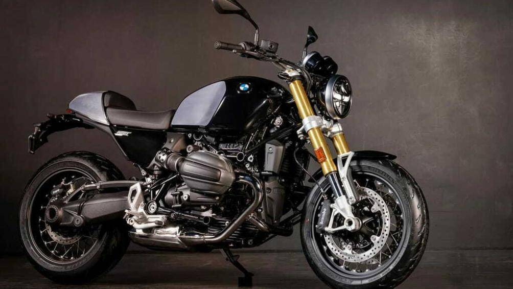 BMW Motorrad đã có một động thái thu hút các tay chơi đam mê thương hiệu này khi tung ra hình ảnh đầy đủ của mẫu BMW R12 nineT