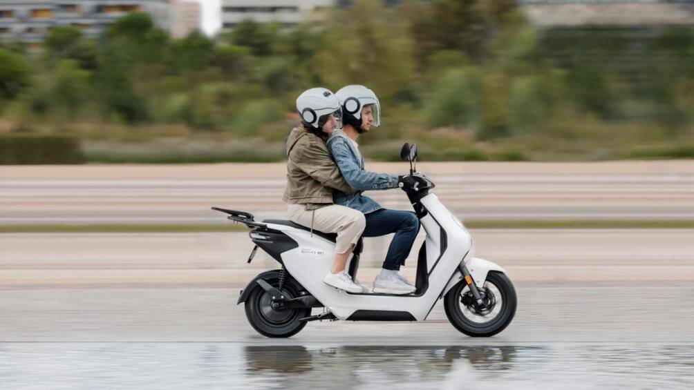 Theo các thông tin công bố, mẫu xe máy điện mới của Honda có phạm vi hoạt động chỉ khoảng 40km và pin có tuổi thọ lên tới 4.000 lần sạc