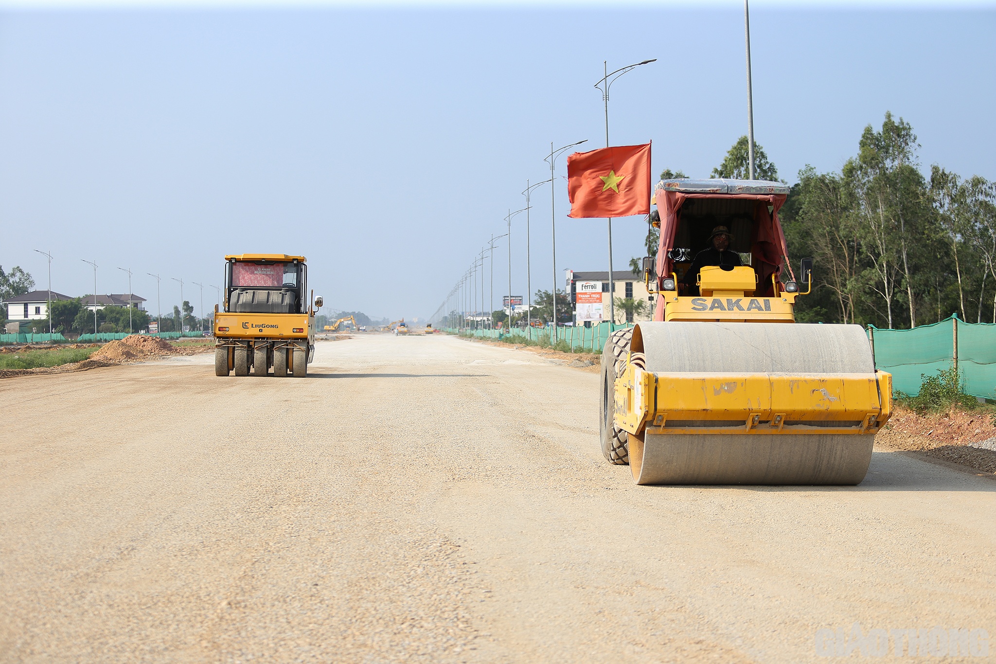 Công trình do Sở GTVT Nghệ An làm chủ đầu tư, với chiều dài 10,8km đi qua thành phố Vinh, huyện Nghi Lộc và thị xã Cửa Lò