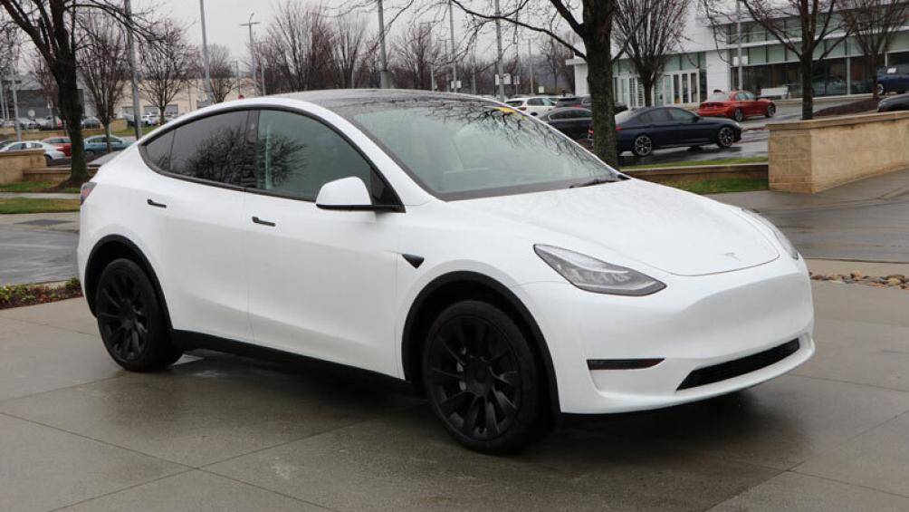 1. Tesla Model Y (doanh số: 263.489 chiếc)