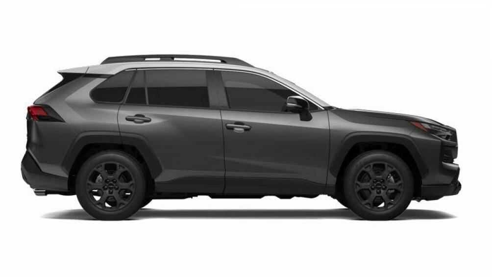 4. Toyota RAV4 (doanh số: 186.743 chiếc)