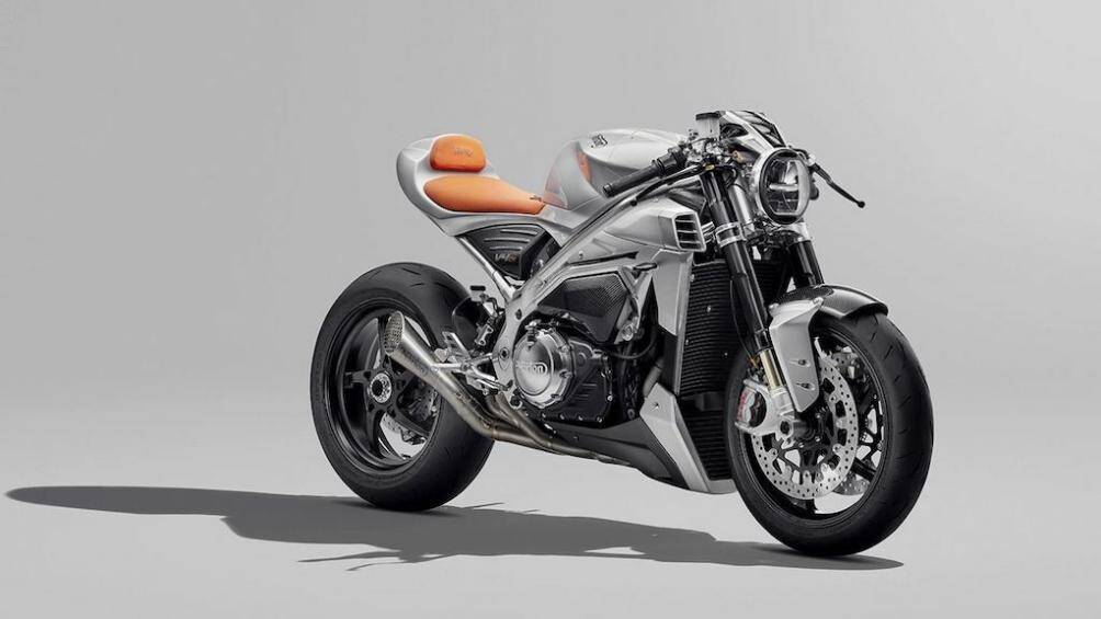 Trên thế giới chỉ có 200 chiếc V4 CR được chế tạo thủ công tại trụ sở Solihull của công ty