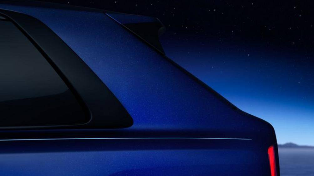 Bộ sưu tập mới này được lấy cảm hứng từ đường Kármán, nơi giao thoa giữa bầu khí quyển và không gian ngoài vũ trụ