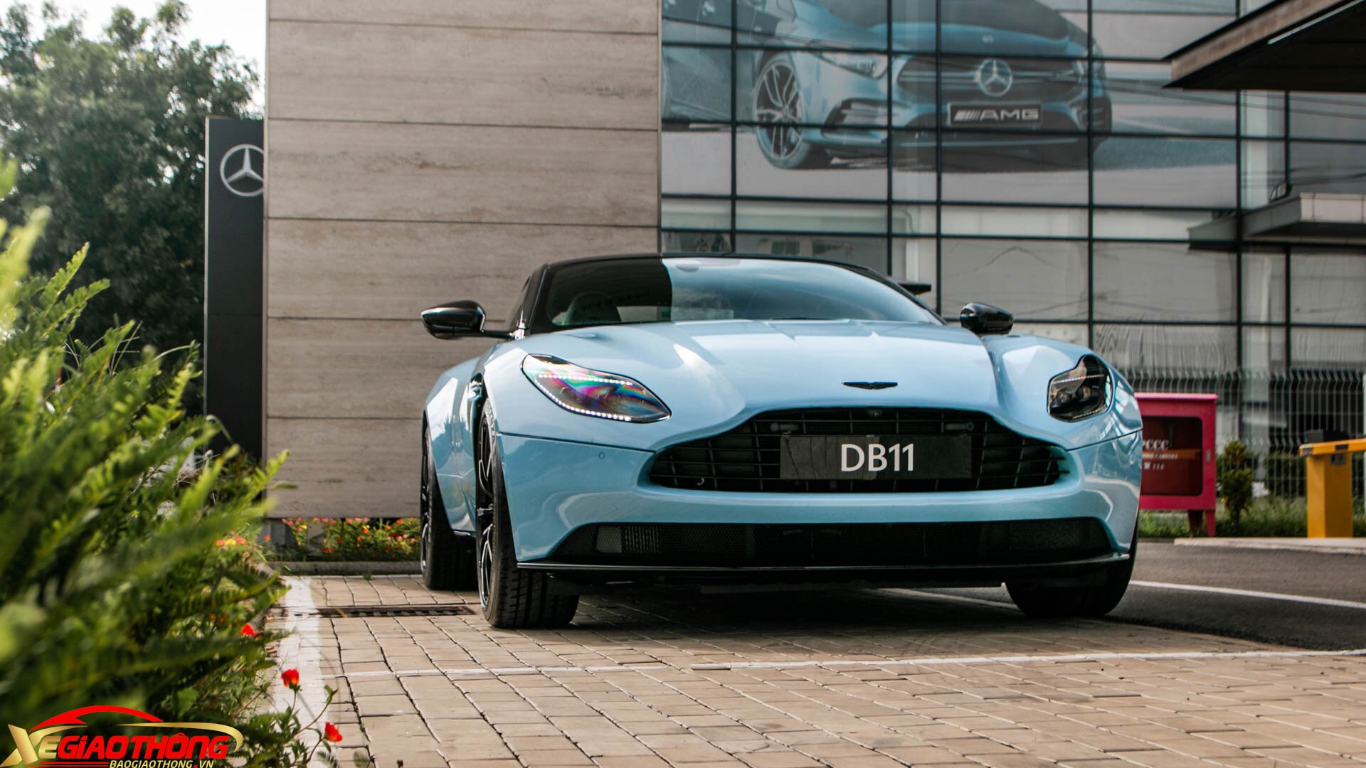 Aston Martin DB11 là sản phẩm đầu tiên trong kế hoạch mang tên "Thế kỷ thứ hai" của Aston Martin, bắt đầu từ 2016. Mẫu xe là sự thay thế cho DB9 và tiếp nối dòng xe thể thao DB danh tiếng của Aston Martin