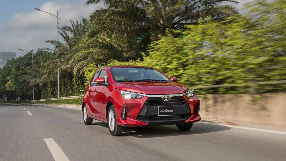 Thêm vào đó, xe còn được trang bị hỗ trợ khởi hành ngang dốc, cân bằng điện tử