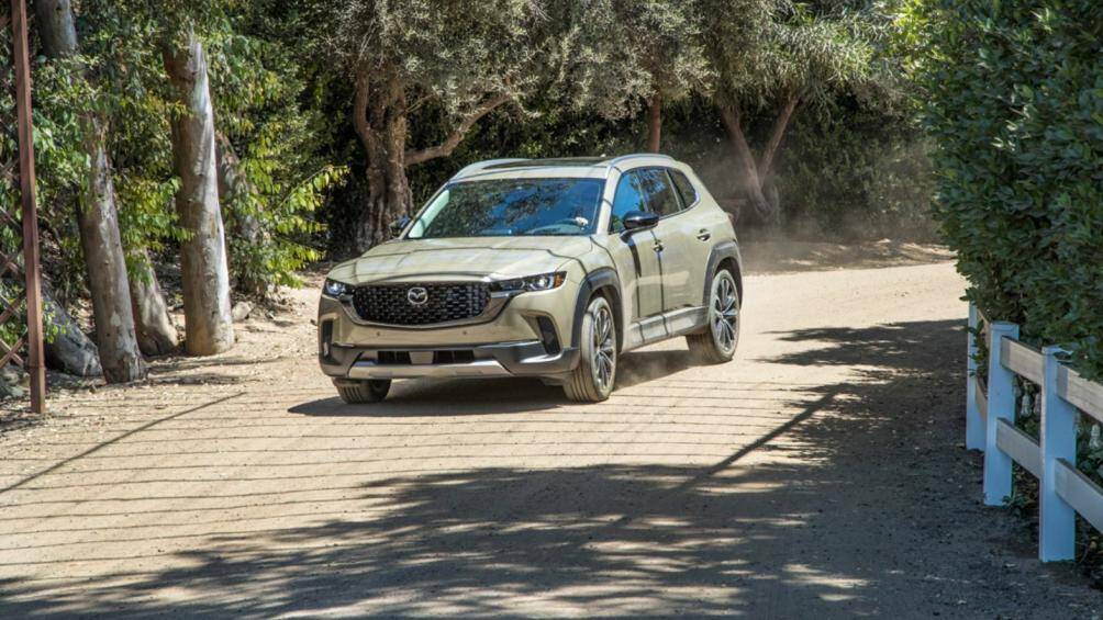 Giá bán của Mazda3, CX-30 và CX-5 phiên bản Carbon Turbo 2024 chưa được công bố