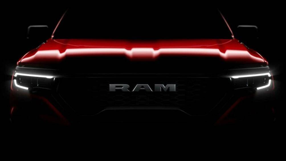 Qua đoạn video do Ram tung ra, có thể thấy Rampage sở hữu lưới tản nhiệt cỡ lớn với logo của thương hiệu Mỹ nằm ở giữa
