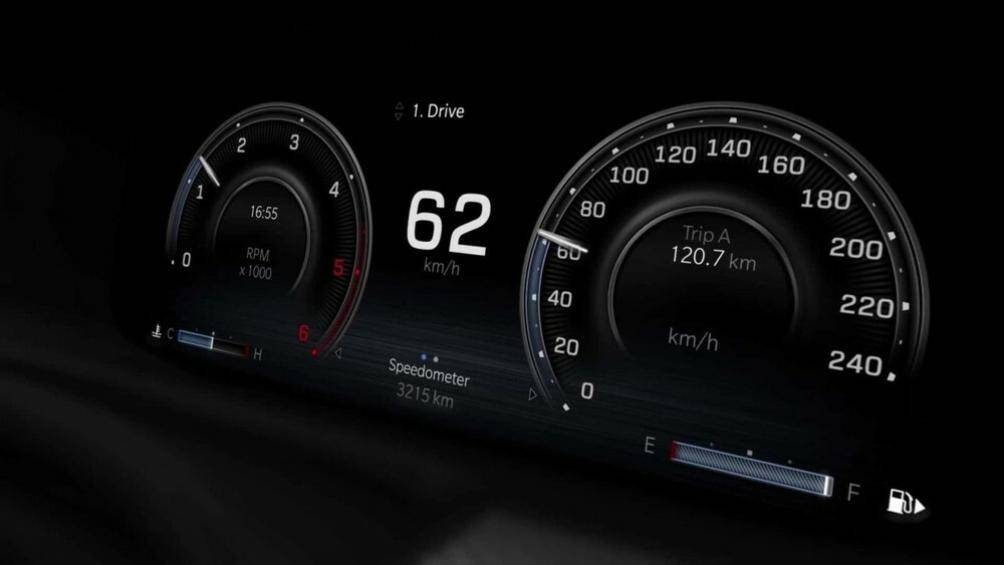 Trên mẫu xe bán tải cỡ nhỏ này có nhiều chi tiết màu đen như cản trước, lưới tản nhiệt, ốp cua lốp và logo trước/sau