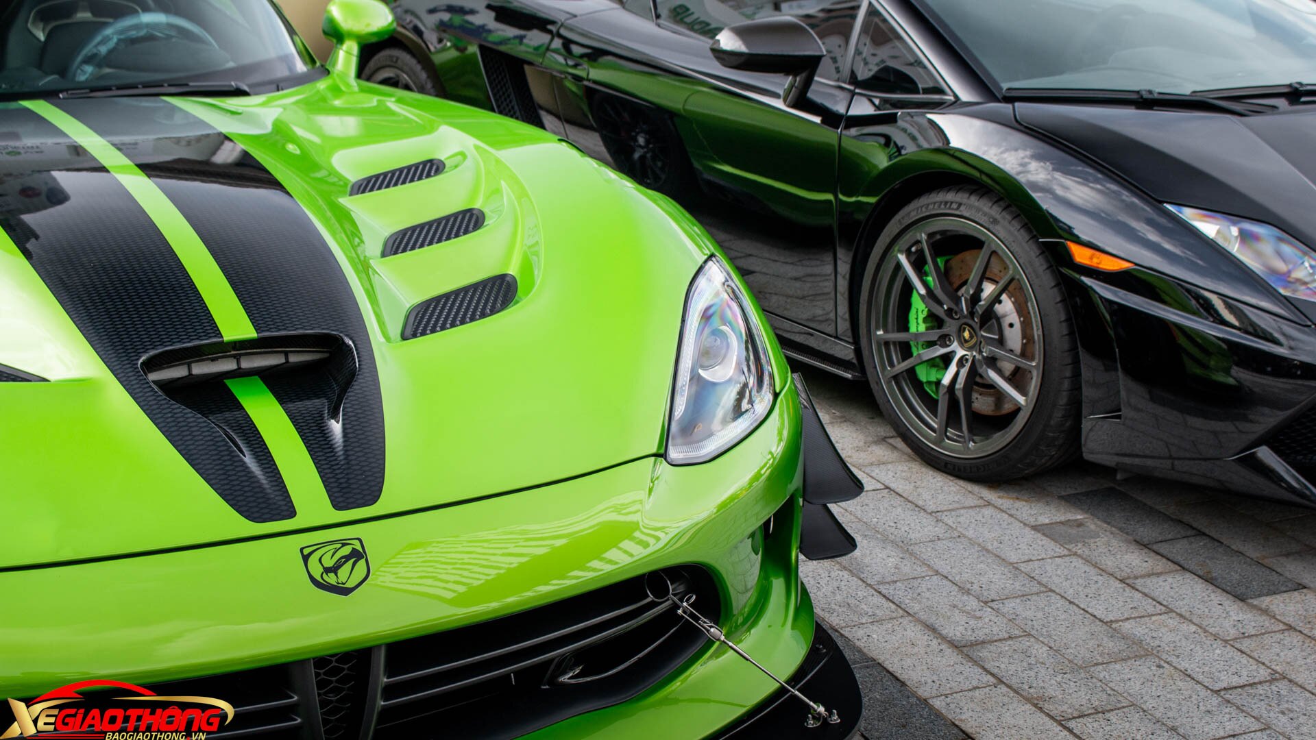 Sức mạnh truyền tải thông qua hộp số sàn Tremec TR-6060 6 cấp. Xe tăng tốc từ 0-100km/h trong 3,4 giây và tốc độ tối đa đạt 285km/h. Mức tiêu hao nhiên liệu của xe khoảng 20 lít/100km đường nội đô, 12,6 lít/100km đường cao tốc và 16,6 lít/100km đường hỗn hợp