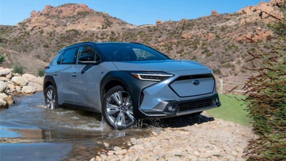 9. Subaru Solterra: Giá khởi điểm: 44.995 USD (1,06 tỷ đồng)