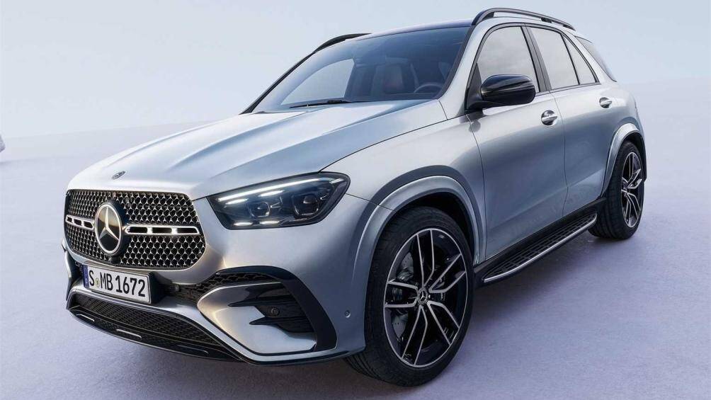 2. Mercedes-Benz GLE: Mercedes-Benz GLE 2023 có giá 57.700-120.700 USD, dự kiến chỉ còn 51,55% giá trị ban đầu sau 5 năm sử dụng