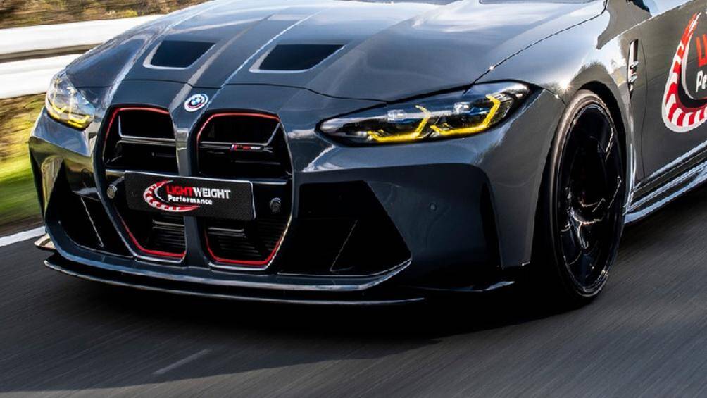 Ngoài ra, xe được trang bị bộ mâm đúc Yido Performance kích thước 20 inch. Hãng độ cũng nâng cấp hệ thống phanh carbon-ceramic