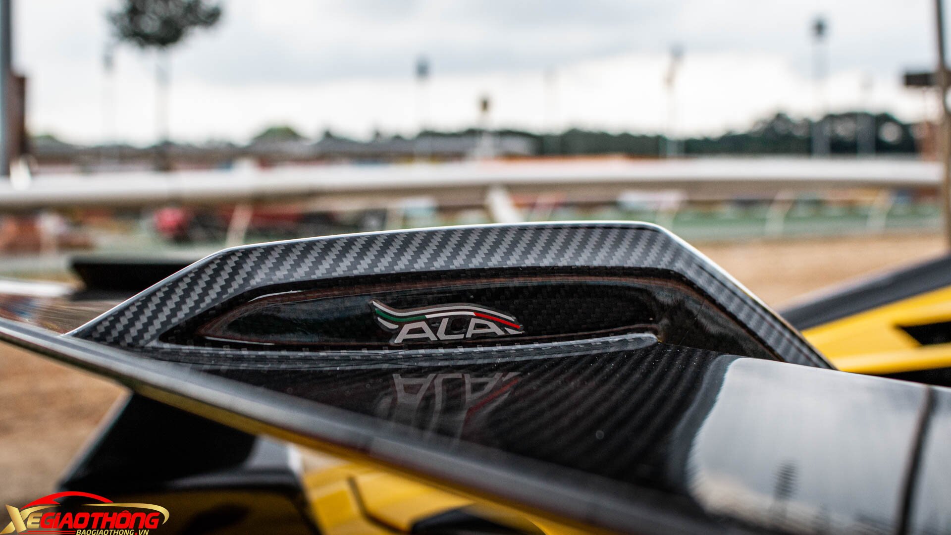 Hệ thống khí động học Aerodinamica Lamborghini Attiva (ALA) từng xuất hiện trên Huracan Performante tiếp tục được các kỹ sư Lamborghini lựa chọn, tuy nhiên trên Aventador SVJ, hệ thống này đã được thay đổi và có tên ALA 2.0