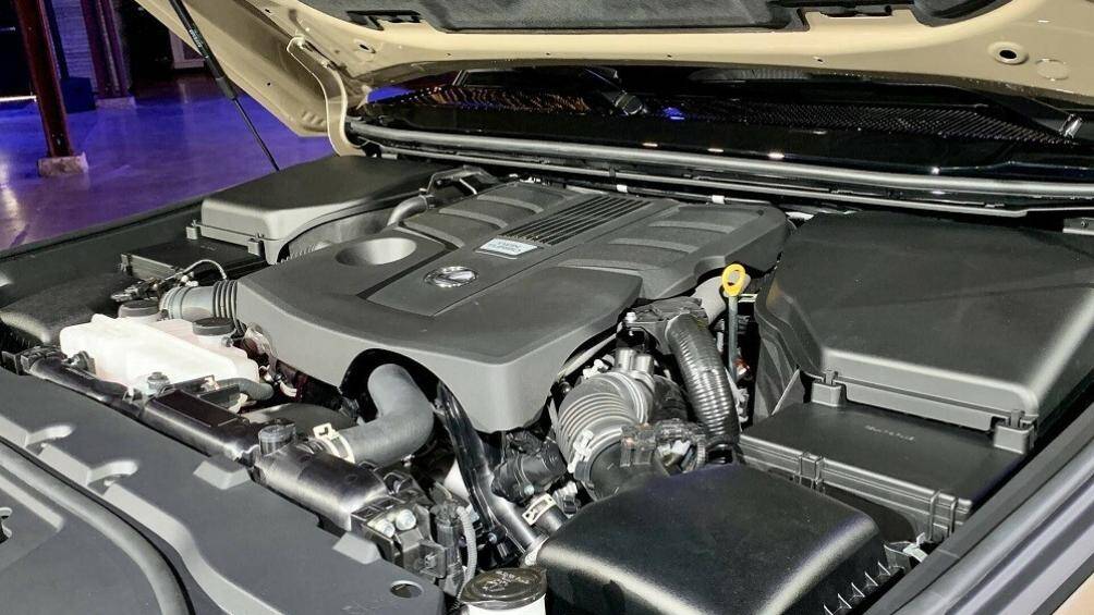 Lexus GX 2024 sử dụng khối động cơ V6, dung tích 3.4L tăng áp kép, công suất 349 mã lực và mô men xoắn 650 Nm