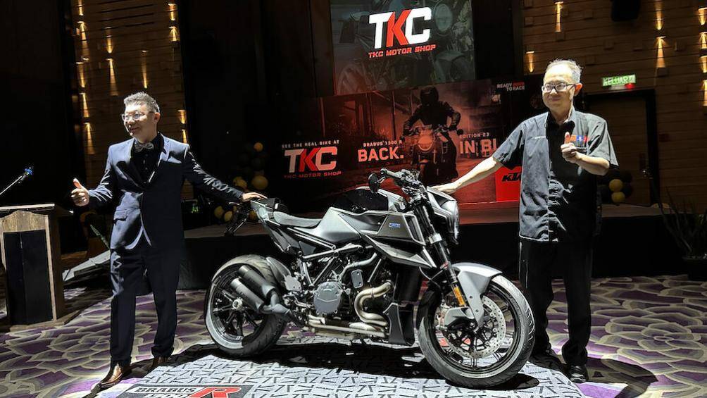 Mặc dù ra mắt cách đây 1 năm nhưng chiếc KTM Brabus 1300R Edition 23 đầu tiên vừa mới được đưa về thị trường Malaysia