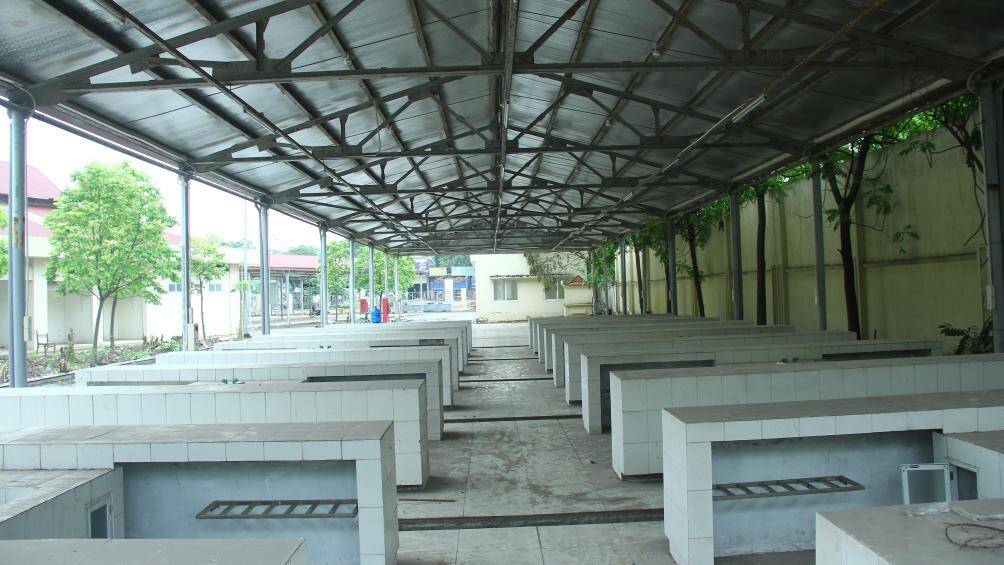Ông Lê Văn Chư, Phó Chủ tịch UBND phường Phú Đô cho biết, Sở Công thương Hà Nội đã về làm việc với UBND quận Nam Từ Liêm và UBND phường Phú Đô về chợ xây dựng nhưng chưa đi vào hoạt động trên địa bàn phường.