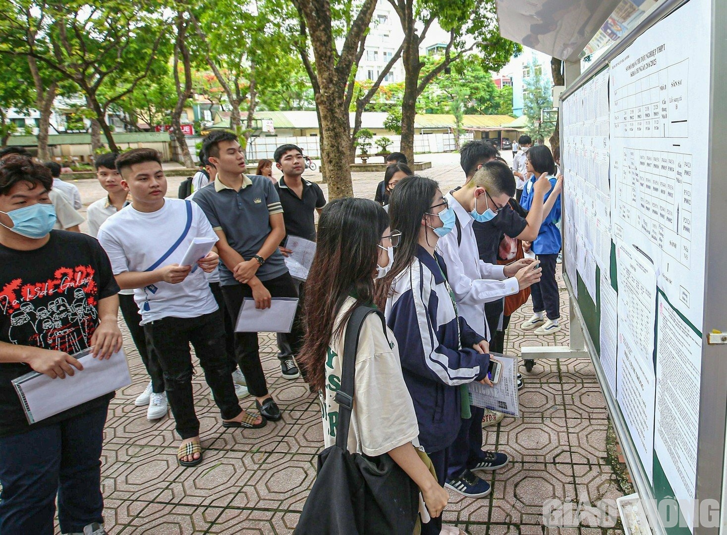 Tương tự, tại điểm thi trường THPT Nguyễn Trãi (quận Ba Đình, Hà Nội) cũng đã sẵn sàng cho kỳ thi tốt nghiệp THPT năm 2023