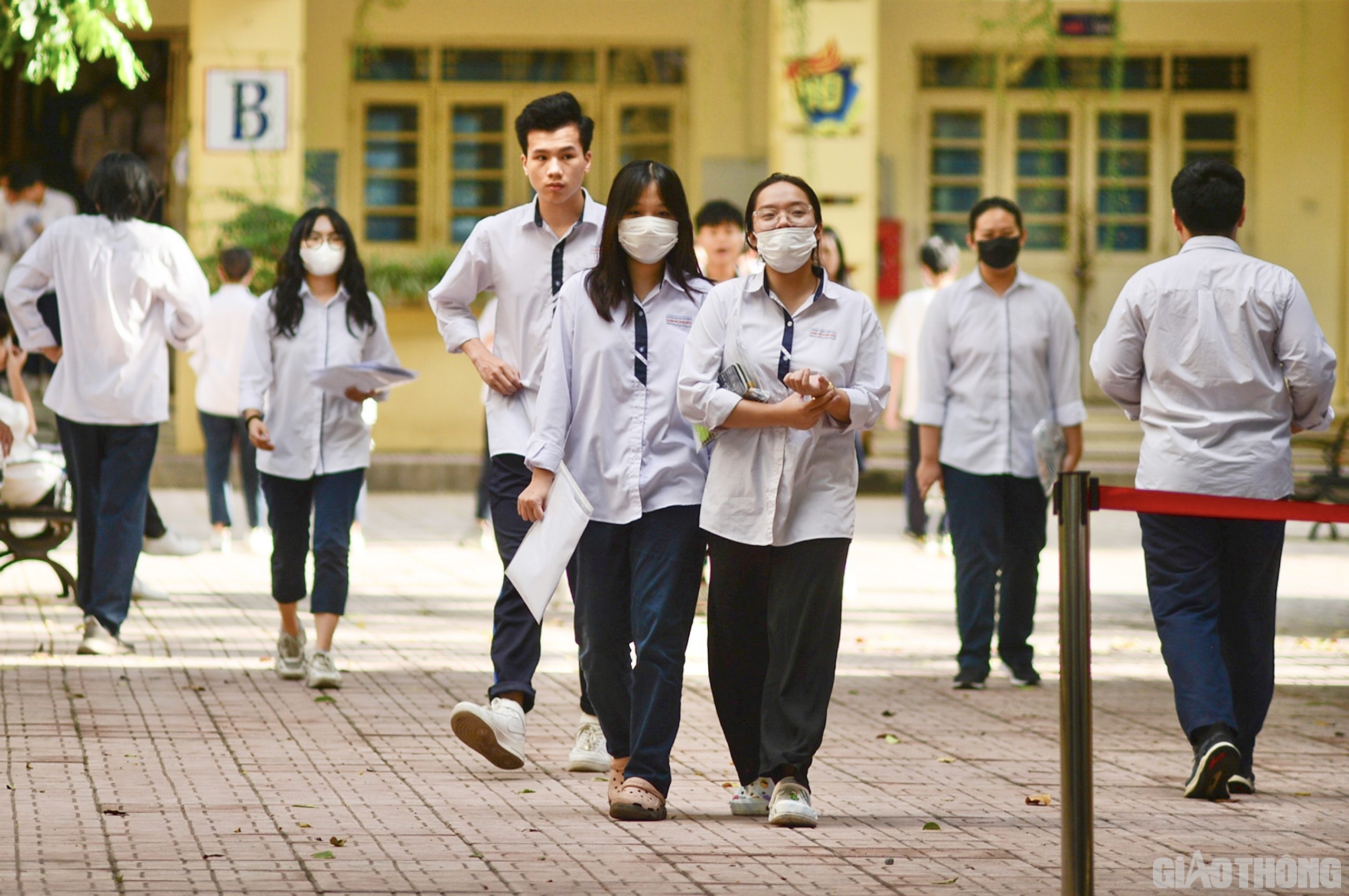 Chiều 28/6, thí sinh cả nước tiếp tục bước vào môn thi thứ 2 của kỳ thi tốt nghiệp THPT năm 2023