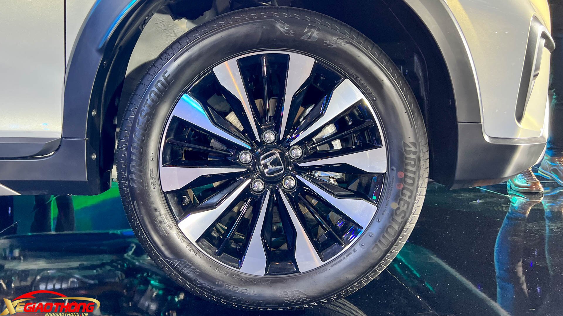 Cả 2 phiên bản BR-V đều có la-zăng 17 inch