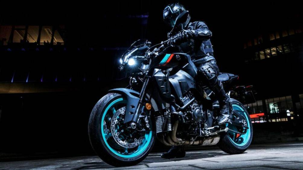 Yamaha MT-10 2023 có giá 335 triệu đồng