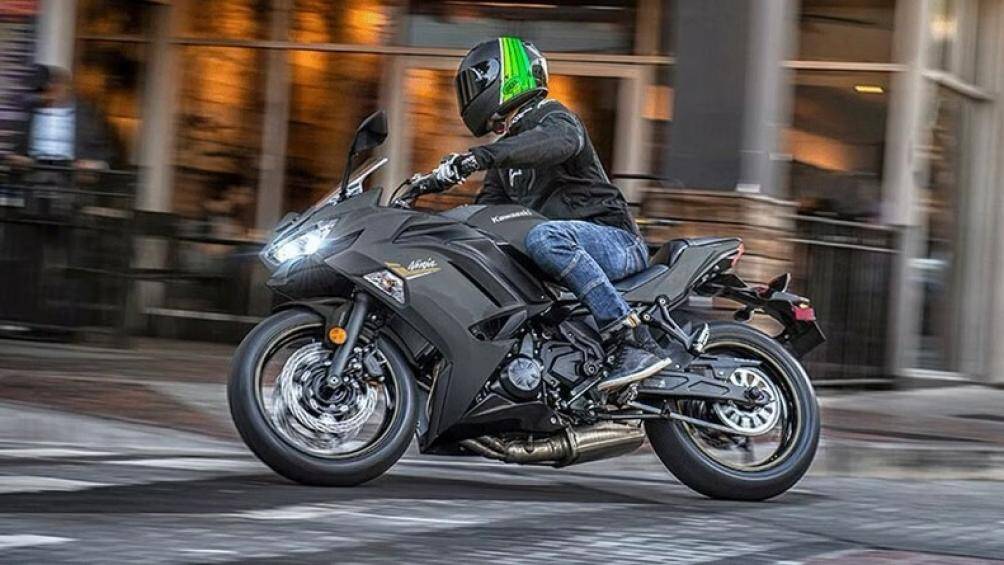 Kawasaki Ninja 650 2023 có giá 188 triệu đồng