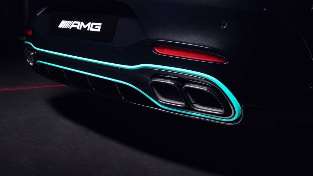 Mercedes-Benz SL63 Motorsport Collectors Edition 2023 sẽ giới hạn 100 xe và hãng chưa công bố mức giá chính thức.