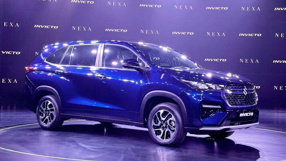 Giá bán của mẫu MPV này dao động từ 2,479 - 2,842 triệu Rupee (khoảng 711 - 815 triệu đồng).