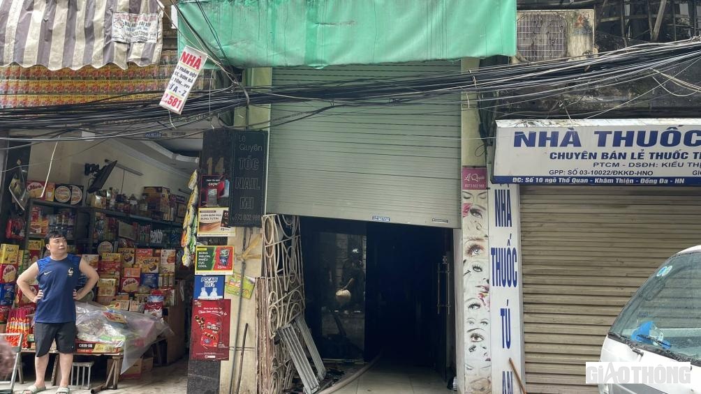 Ngay sau khi nhận được thông tin vụ hoả hoạn, Chủ tịch UBND TP Hà Nội Trần Sỹ Thanh đã chỉ đạo Công an thành phố tập trung chữa cháy, cứu hộ cứu nạn; điều tra làm rõ nguyên nhân vụ hoả hoạn.
Đồng thời, Chủ tịch UBND TP Hà Nội chỉ đạo Sở Lao động, thương binh và xã hội, UBND quận Đống Đa khẩn trương thăm hỏi gia đình các nạn nhân, tổ chức khắc phục hậu quả, ổn định tinh thần đời sống nhân dân trong khu vực.