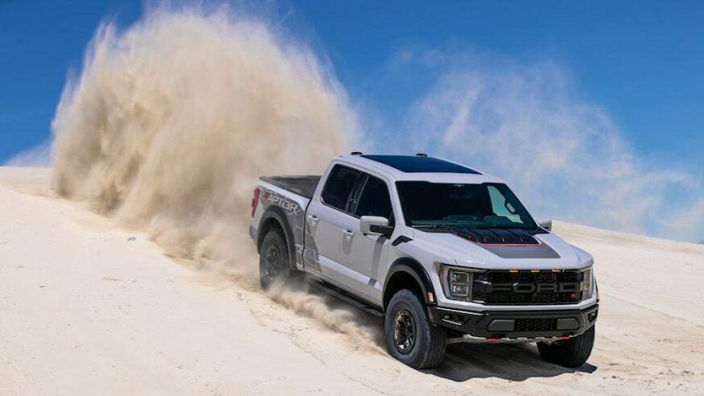 9. Ford F-150 Raptor 2023.