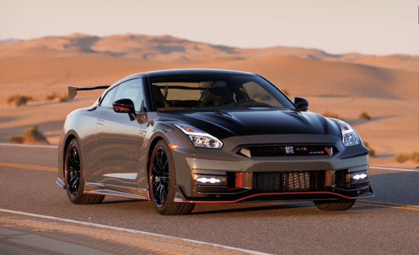 7. Nissan GT-R - 62,1% giá trị bán lại.