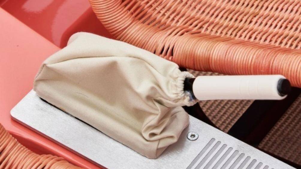 Trong khi những mẫu xe đầu tiên được làm từ mây tre đan giữ màu sắc tự nhiên thì Fiat 500 Spiaggina có thể được sản xuất với bất kỳ màu nào do khách hàng lựa chọn.