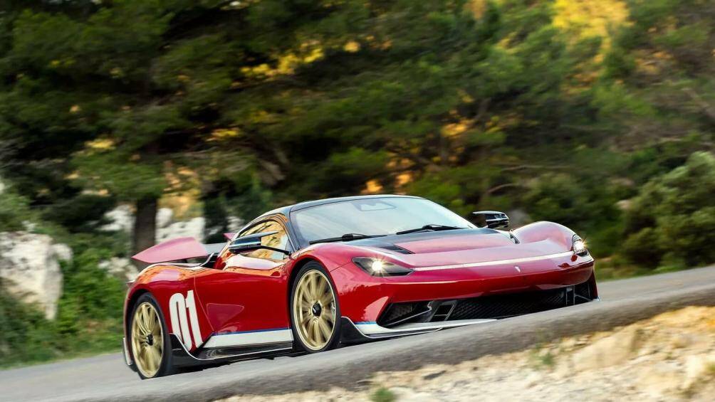 Giuseppe Farina là nhà vô địch F1 đầu tiên trên thế giới.