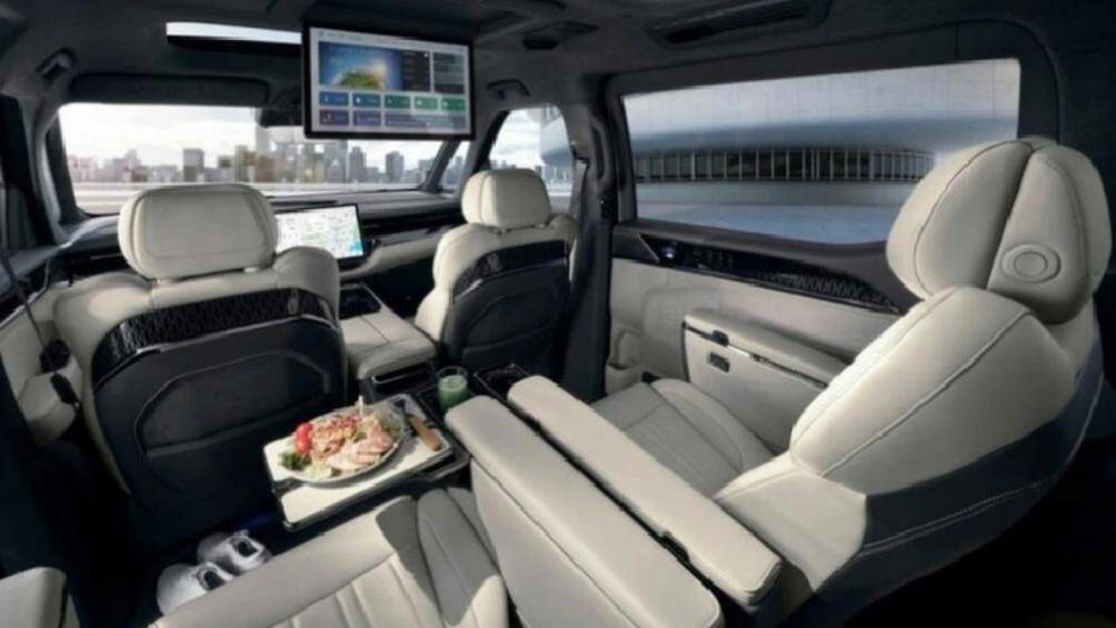 Theo các thông tin từ Trung Quốc, MPV của Volvo sẽ được bố trí 7 ghế ngồi theo cấu trúc 2-2-3 và được kỳ vọng sẽ có tùy chọn sang trọng.