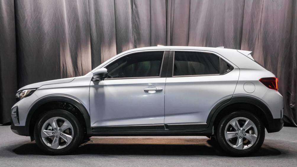 Honda WR-V phân phối tại Malaysia được nhập khẩu nguyên chiếc từ Indonesia với tổng cộng bốn phiên bản, bao gồm 1.5L S, 1.5L E, 1.5L V và 1.5L RS.