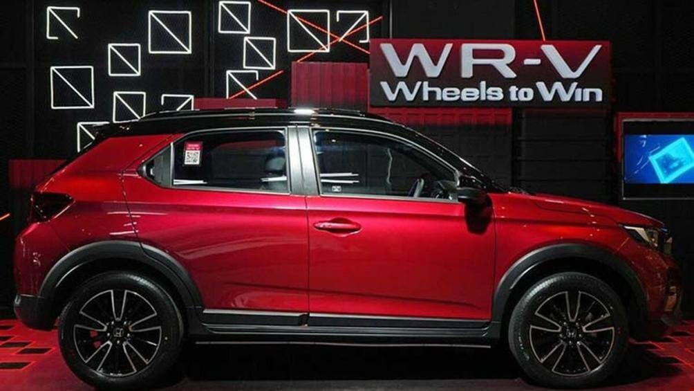Riêng các bản 1.5L E, 1.5L V và 1.5L RS được trang bị thêm gói công nghệ an toàn chủ động Honda Sensing.
