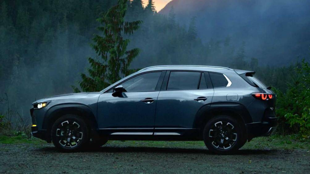 Phiên bản 2.5 Turbo Meridian Edition có giá 40.800 USD (939,93 triệu đồng) sở hữu nhiều phụ kiện off-road, mâm xe 18 inch kèm lốp địa hình.