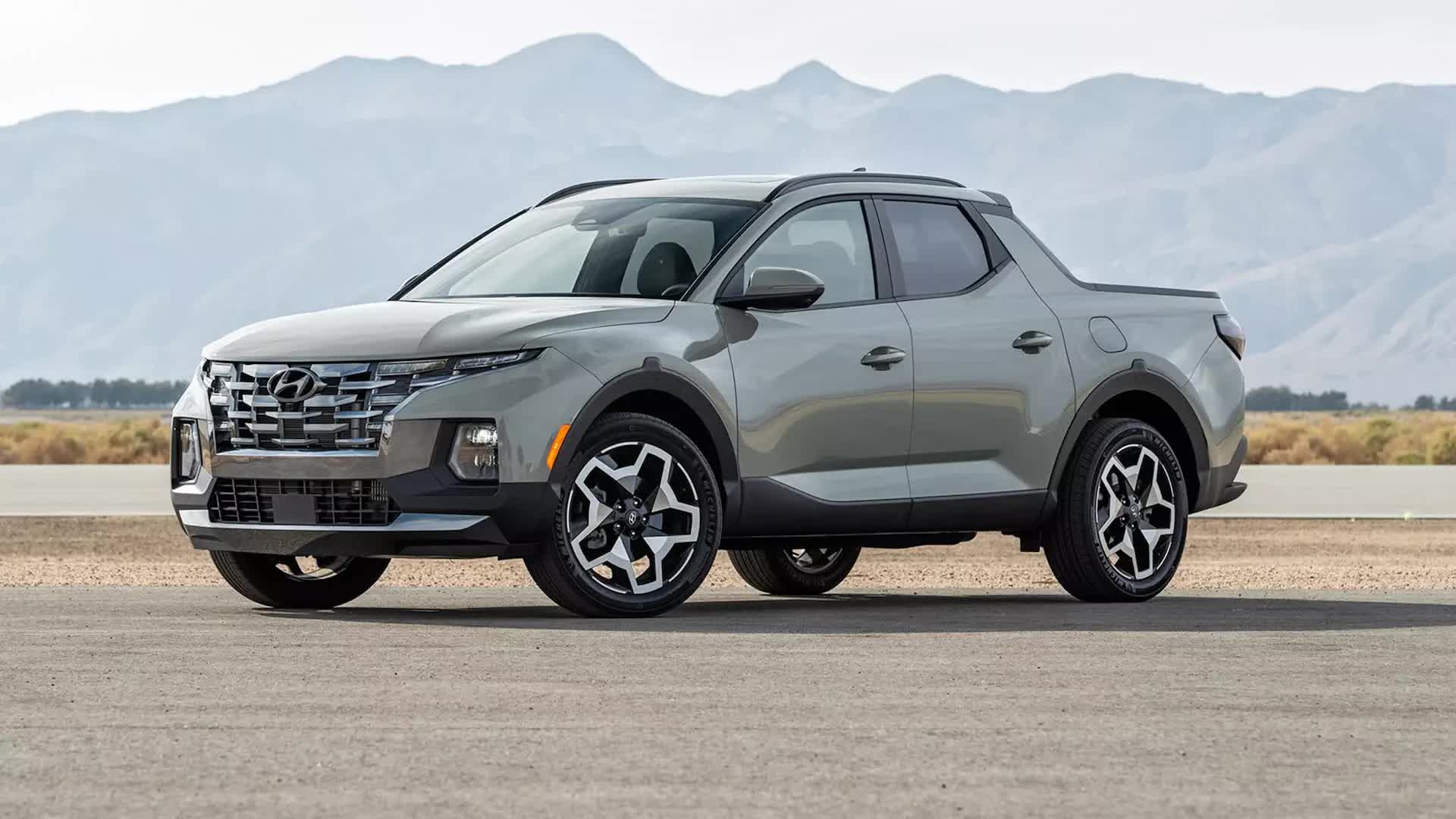 1. Hyundai Santa Cruz.