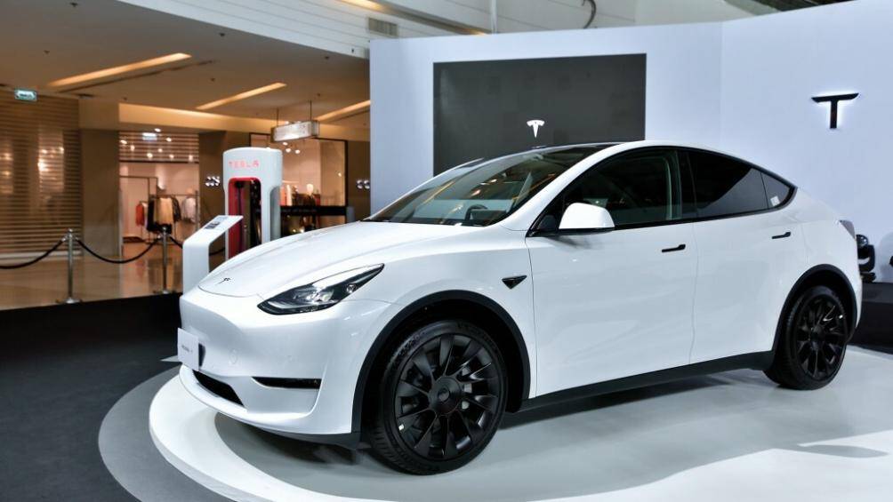1. Tesla Model Y (Doanh số: 125.144)