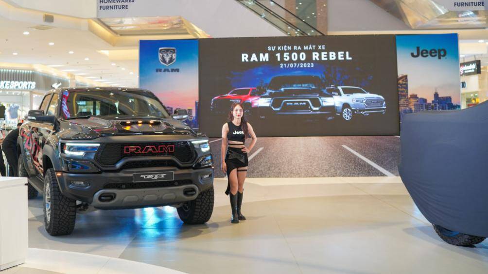 Tại Việt Nam, các mẫu RAM 1500 đang được Jeep Vietnam Automobiles phân phối chính hãng bốn phiên bản