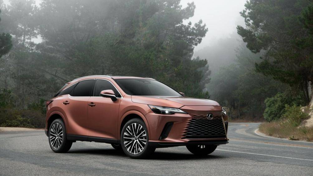 6. Lexus RX 350h 2023.