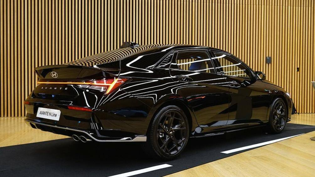 Elantra N Line 2024 tại Hàn Quốc cũng có 2 lựa chọn động cơ giống như bản tiêu chuẩn.