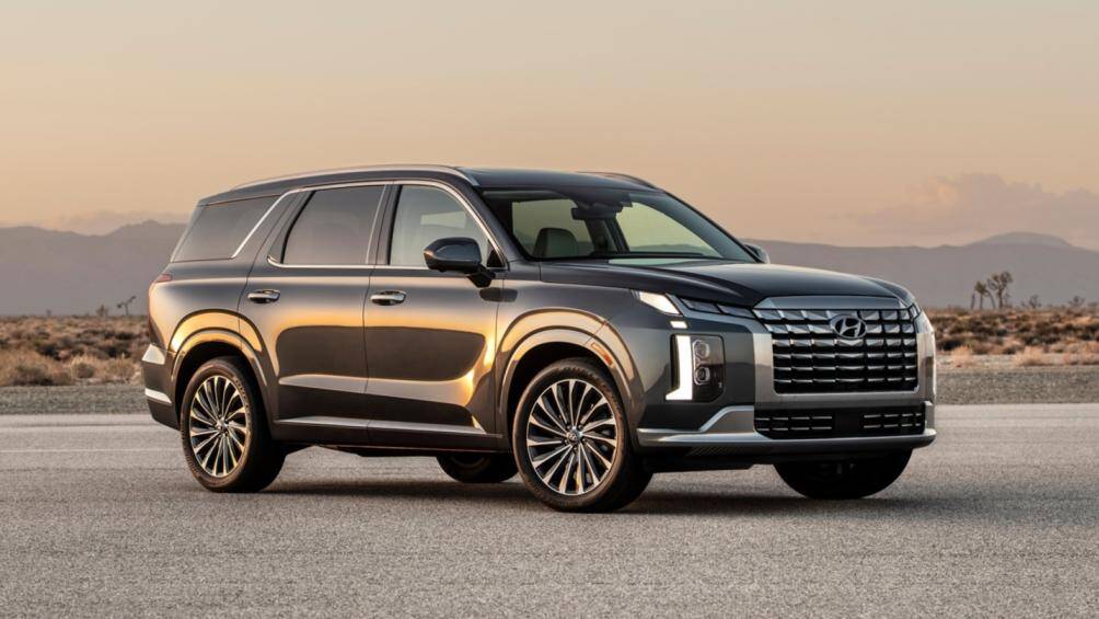 5. Hyundai Palisade 2023 (giá khởi điểm: 35.900 USD).