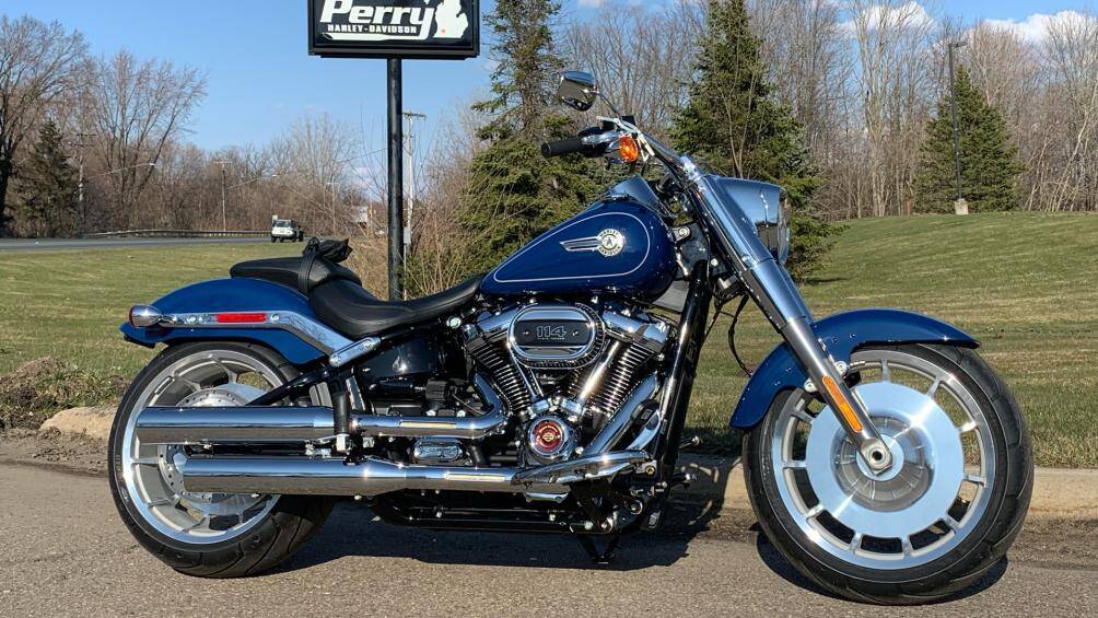 4. Harley-Davidson Fat Boy 114 2023 (giá khởi điểm: 20.199 USD).