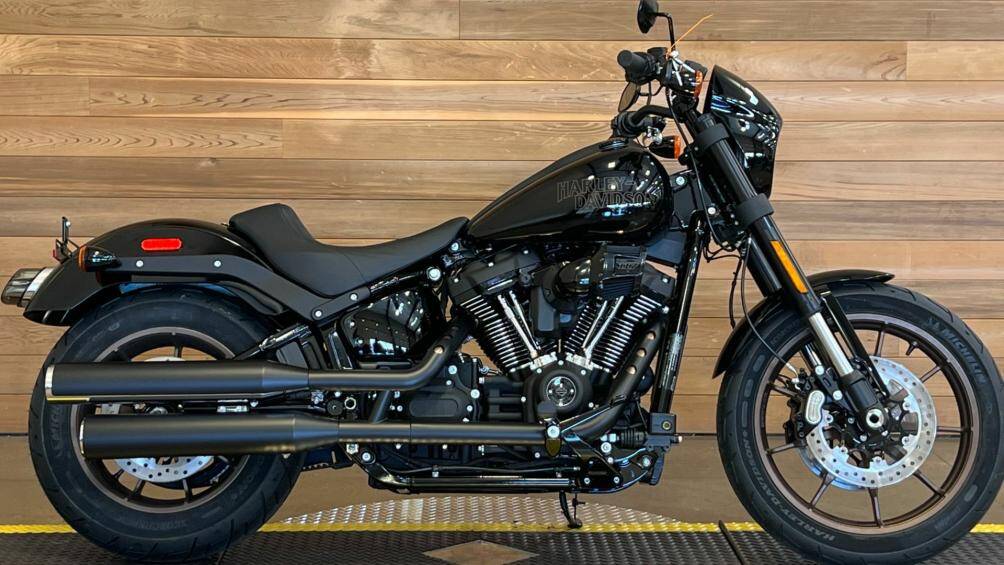 6. Harley-Davidson Lowrider S 2023 (giá khởi điểm: 18.199 USD).